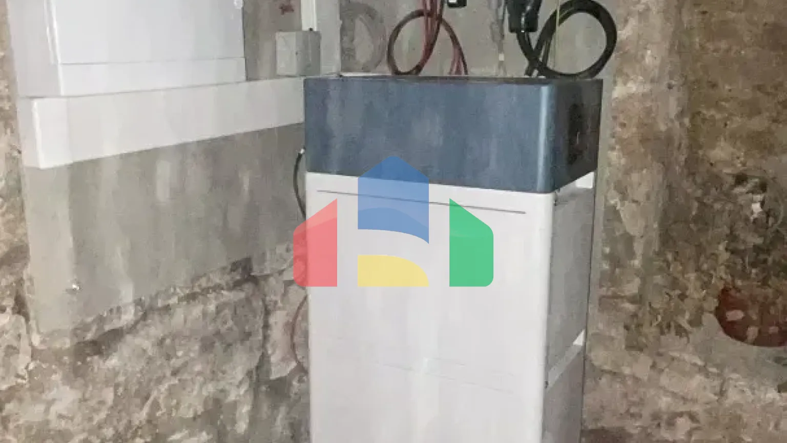 На продажу семейные дома 200 m², земельный участок 2284 m²