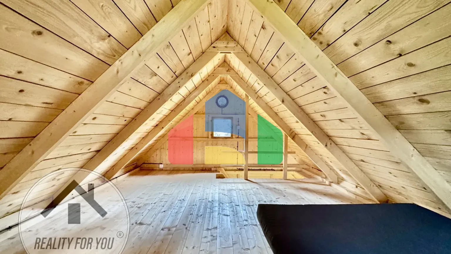 На продажу хижины 35 m², земельный участок 407 m²