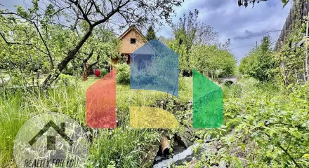 На продажу хижины 35 m², земельный участок 407 m²