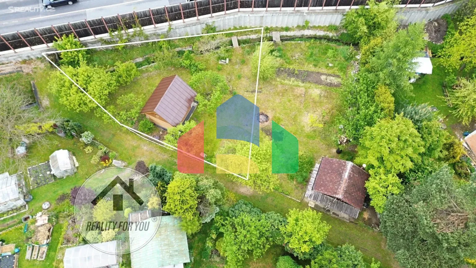 На продажу хижины 35 m², земельный участок 407 m²