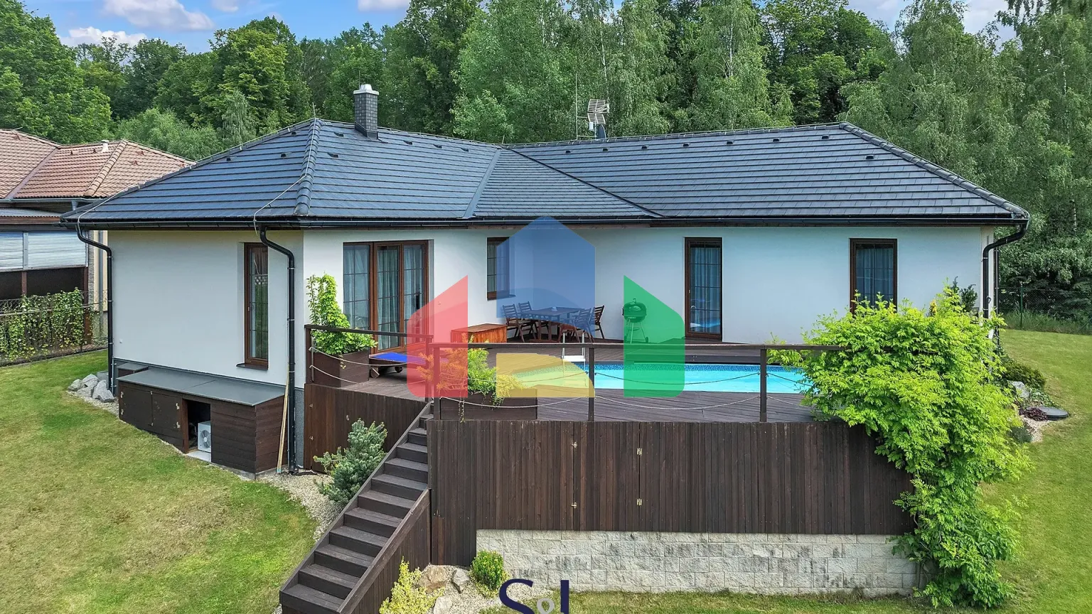 На продажу семейные дома 120 m², земельный участок 800 m²