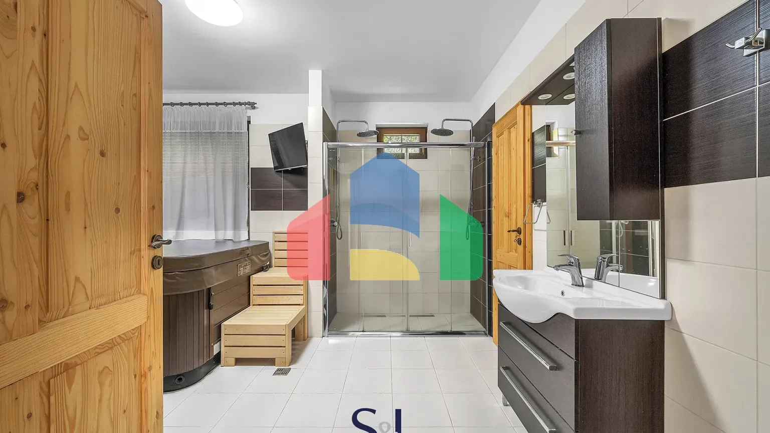 На продажу семейные дома 120 m², земельный участок 800 m²