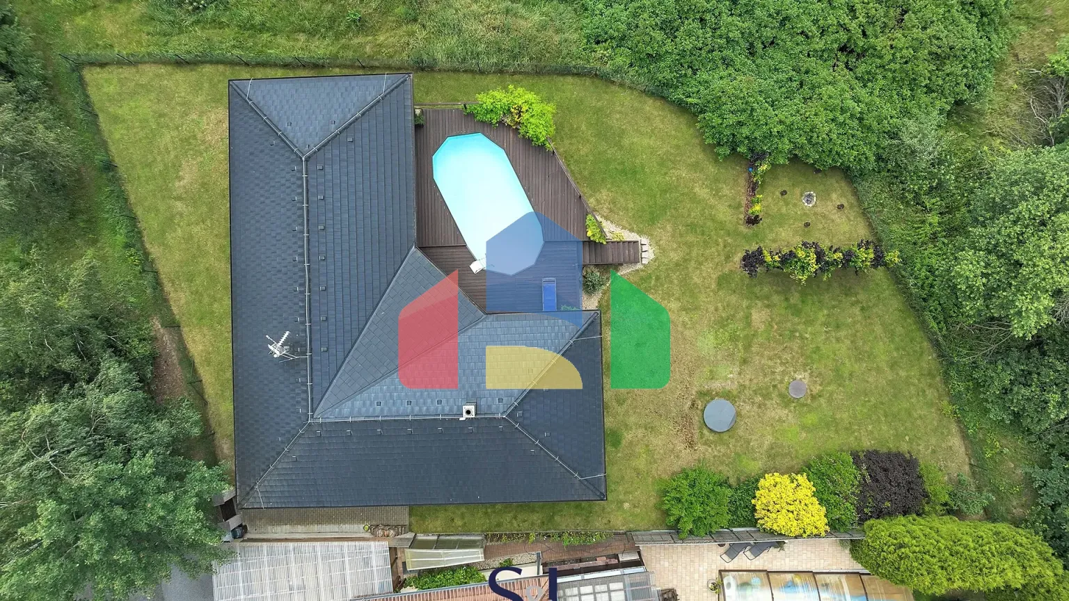 На продажу семейные дома 120 m², земельный участок 800 m²