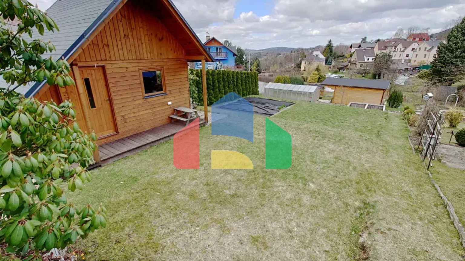 На продажу хижины 20 m², земельный участок 302 m²