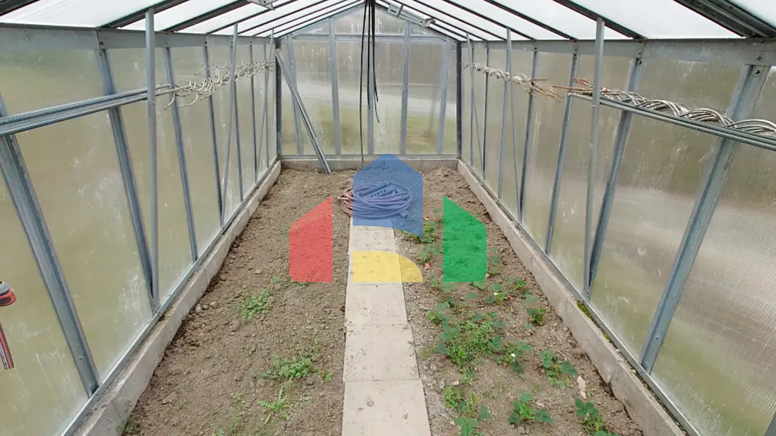 На продажу хижины 20 m², земельный участок 302 m²