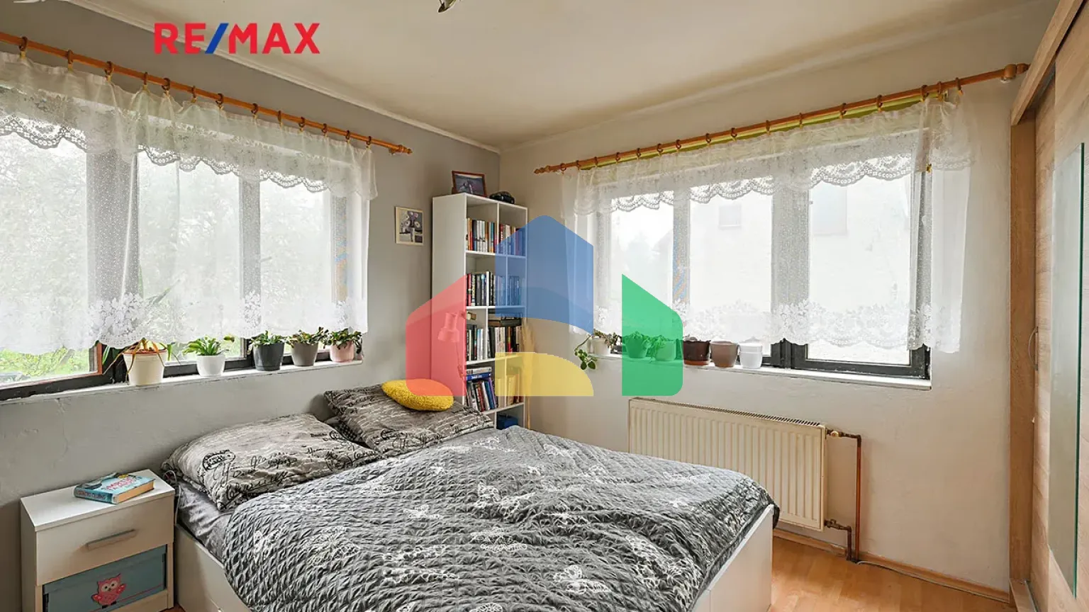 На продажу семейные дома 180 m², земельный участок 498 m²