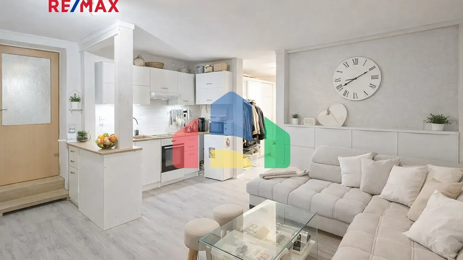 На продажу семейные дома 180 m², земельный участок 498 m²