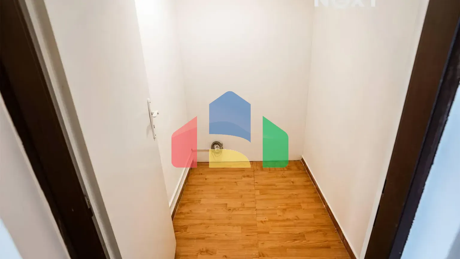 На продажу торговые помещения 98 m²