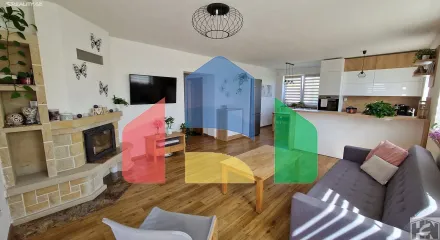 На продажу семейные дома 213 m², земельный участок 873 m²