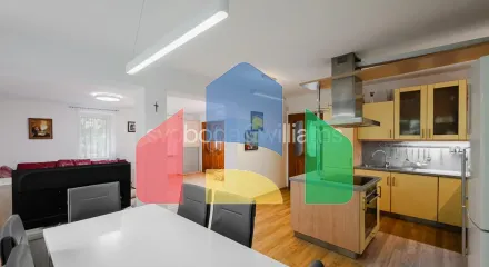 На продажу семейные дома 159 m², земельный участок 2553 m²