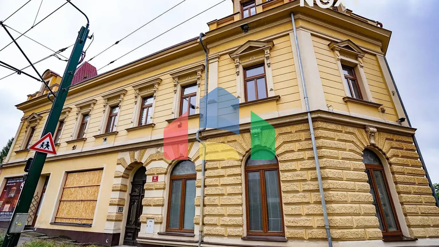 На продажу торговые помещения 204 m²