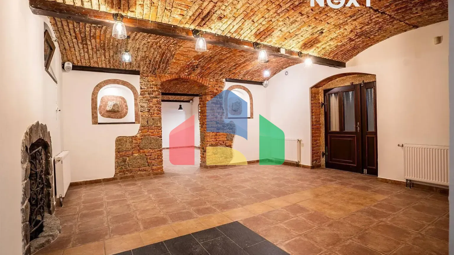 На продажу торговые помещения 204 m²