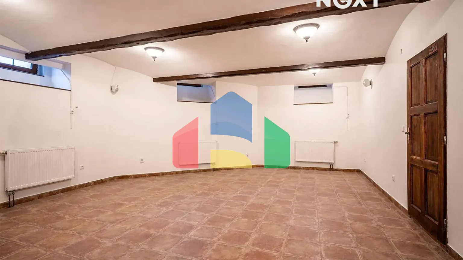 На продажу торговые помещения 204 m²