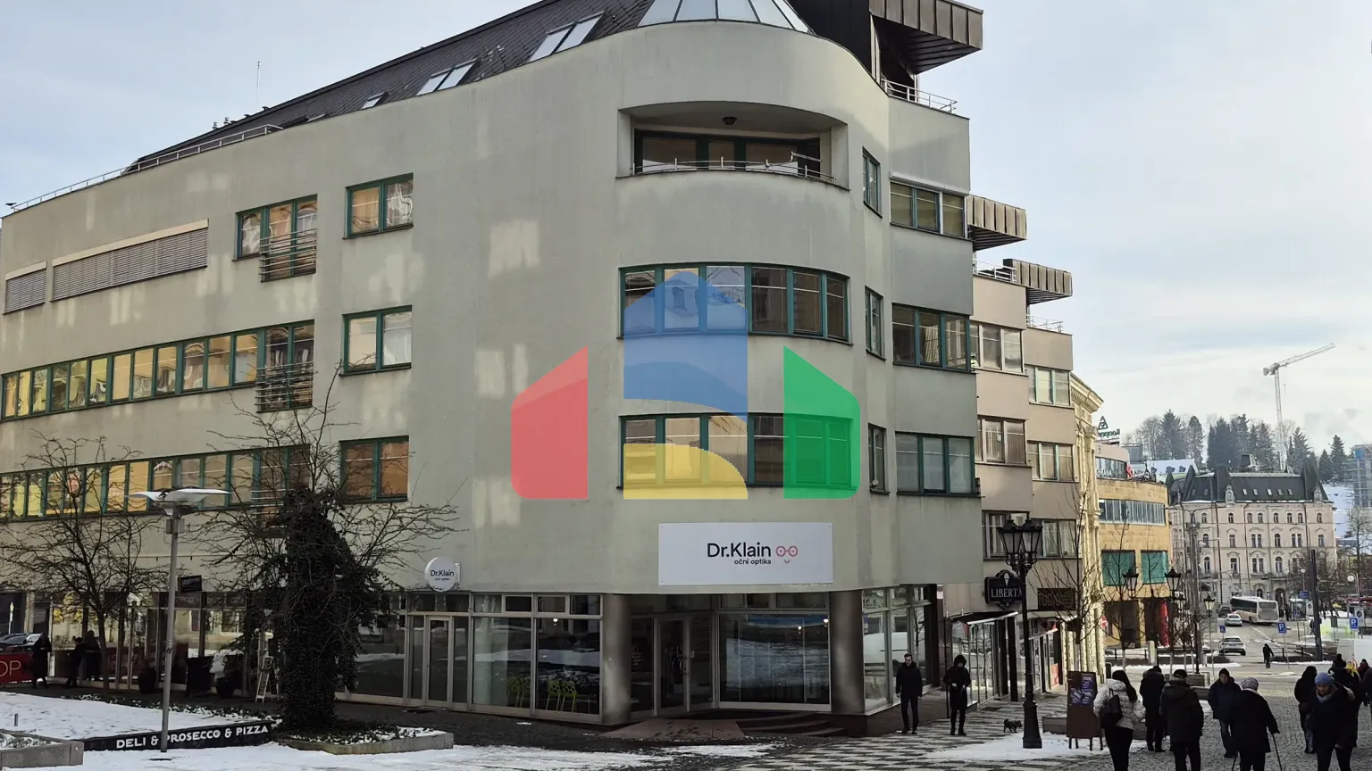 На продажу торговые помещения 154 m²