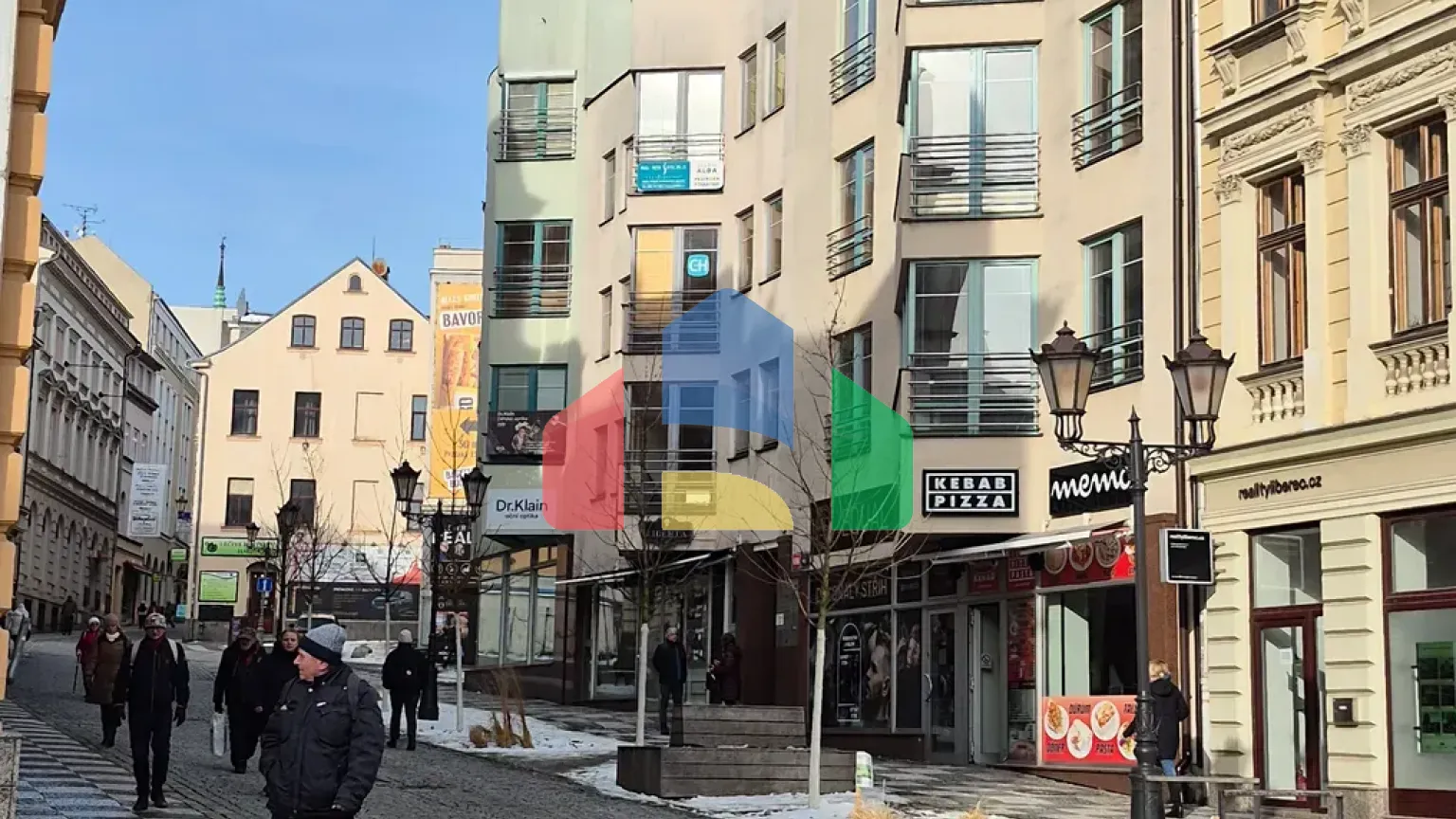 На продажу торговые помещения 154 m²