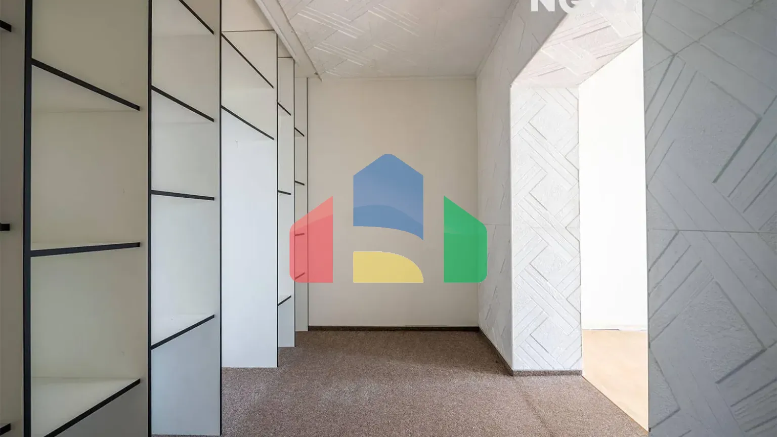 На продажу торговые помещения 118 m²