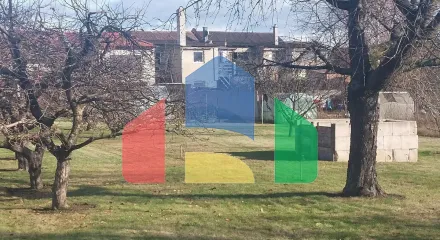 На продажу сады 1080 m²