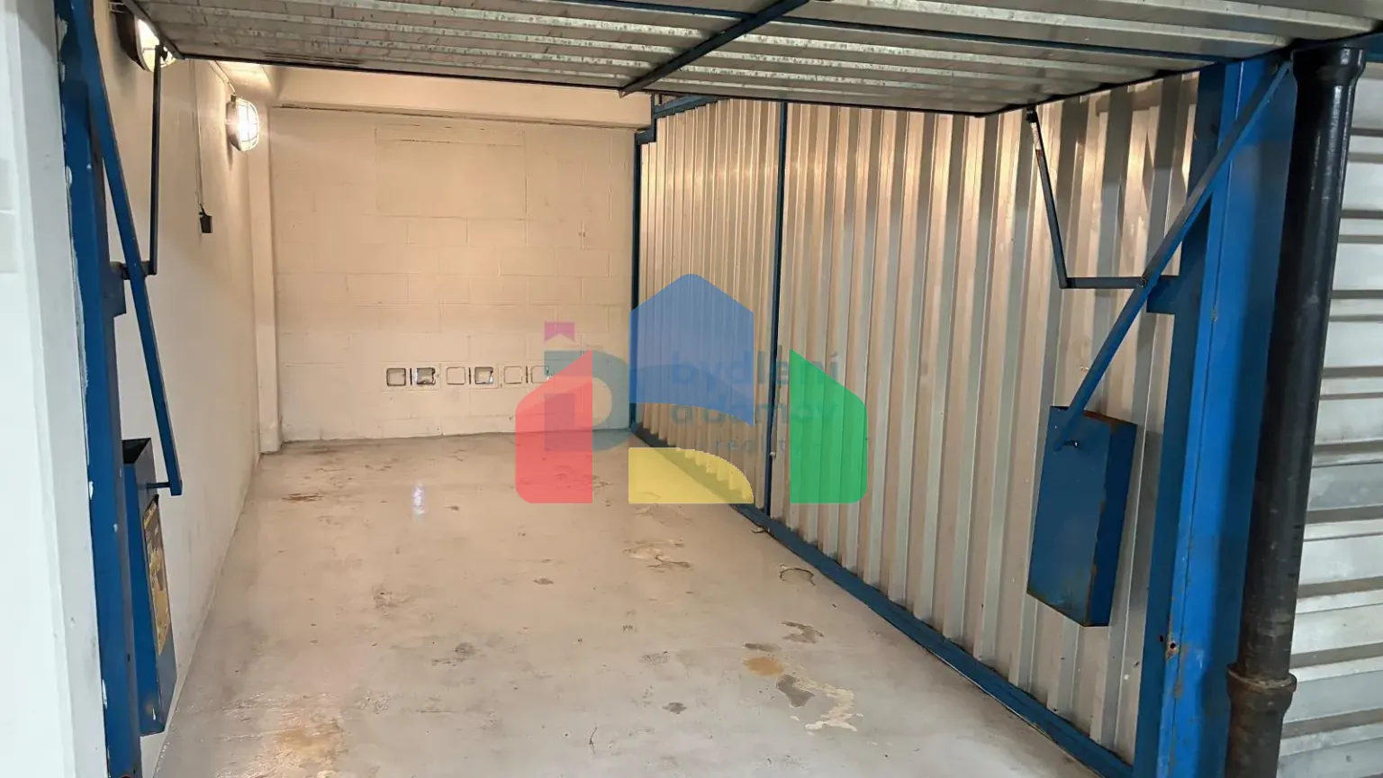 На продажу гаражи 14 m²