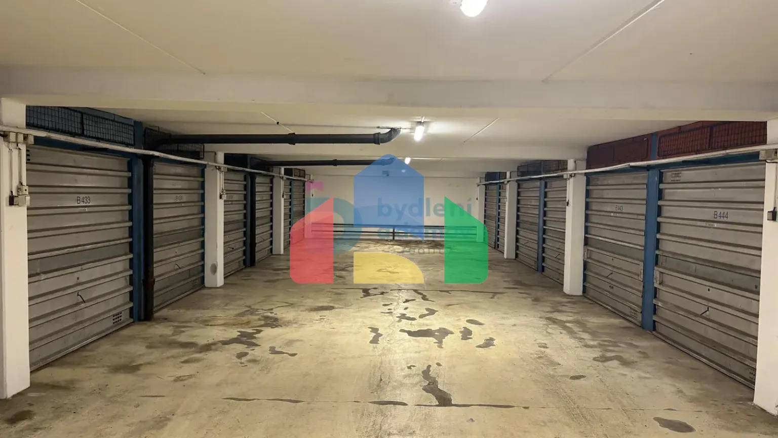 На продажу гаражи 14 m²