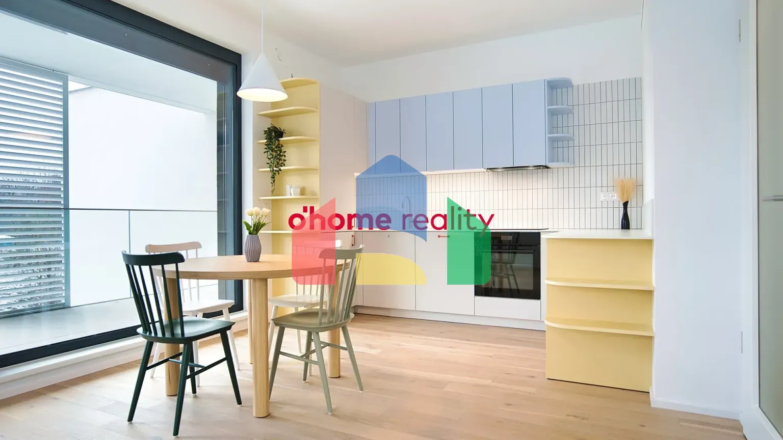 На продажу квартира 2-комн. студия 65 m²