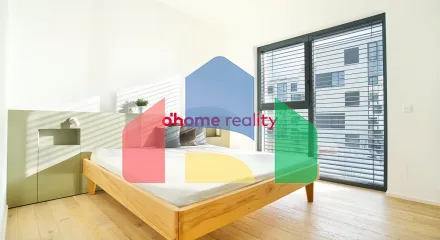 На продажу квартира 2-комн. студия 65 m²