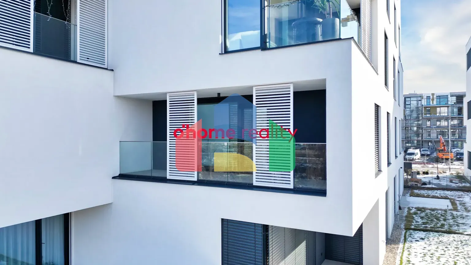 На продажу квартира 2-комн. студия 65 m²