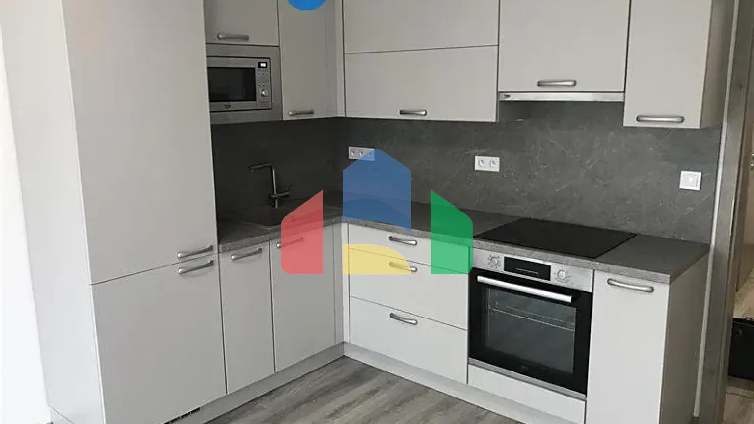 На продажу квартира 1-комн. студия 32 m²