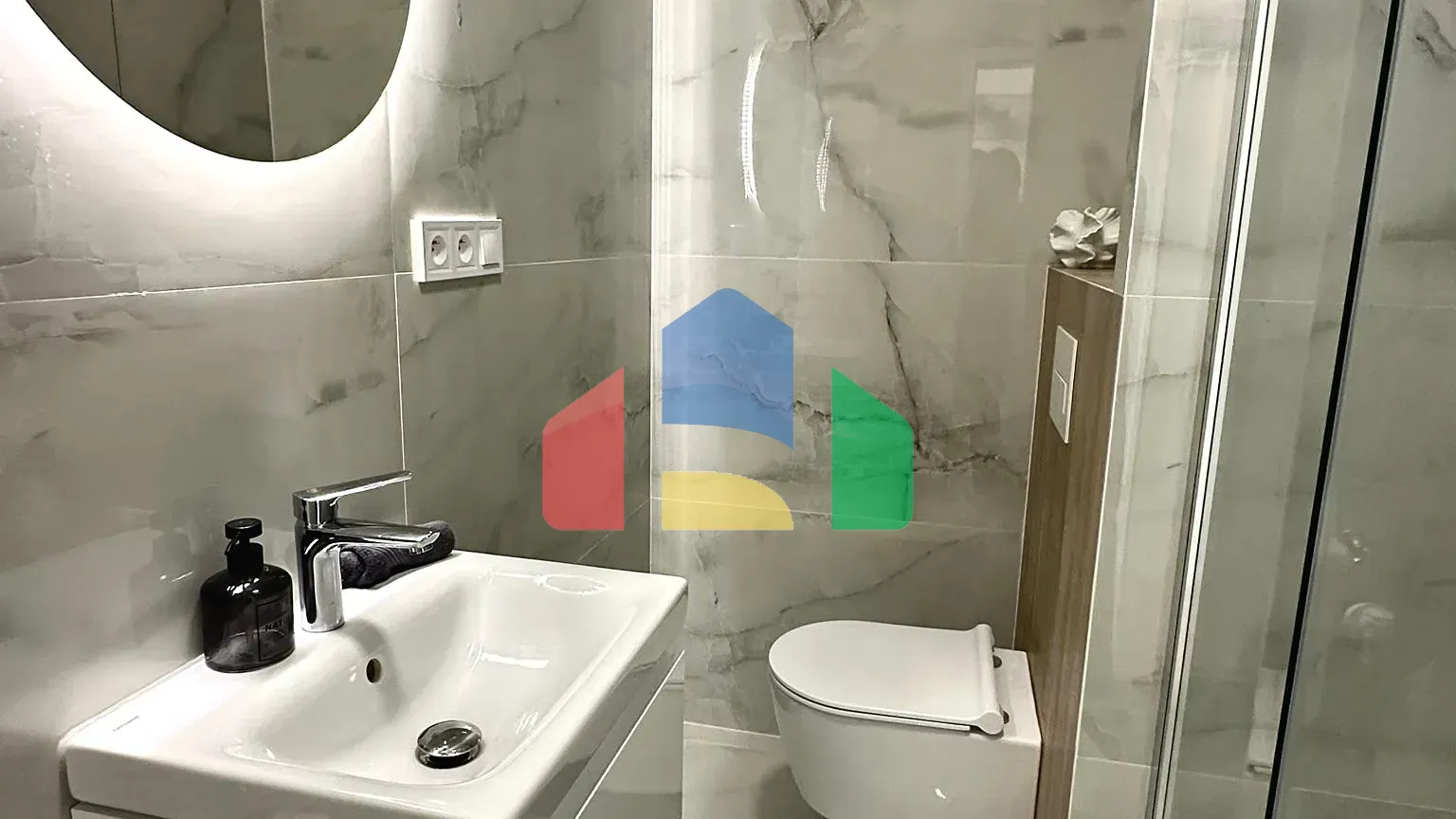 На продажу квартира 2-комн. студия 46 m²