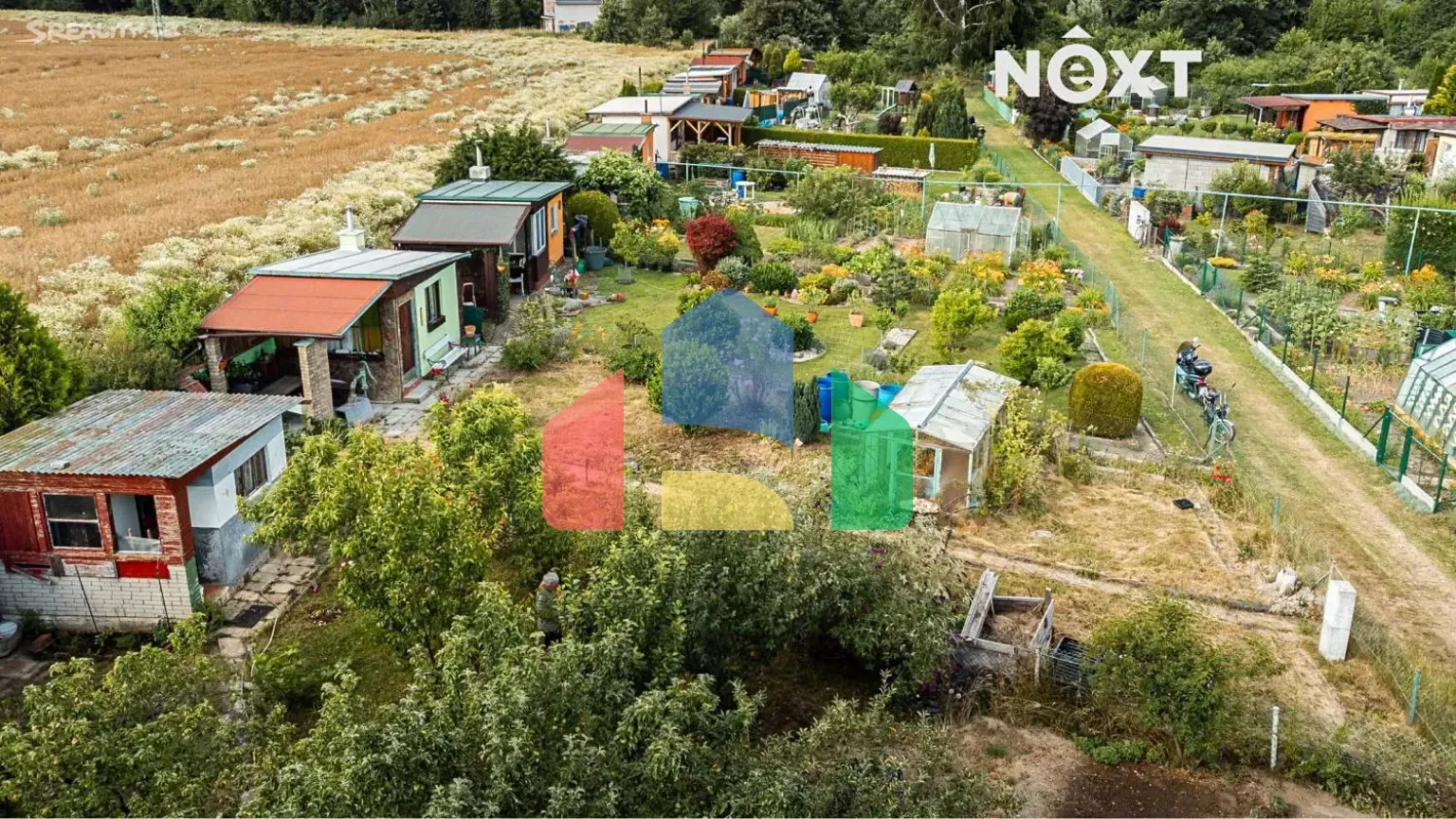 На продажу хижины 10 m², земельный участок 226 m²