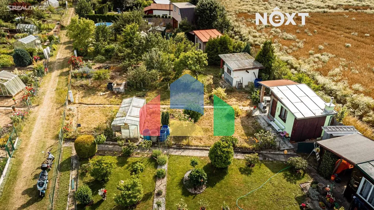 На продажу хижины 10 m², земельный участок 226 m²