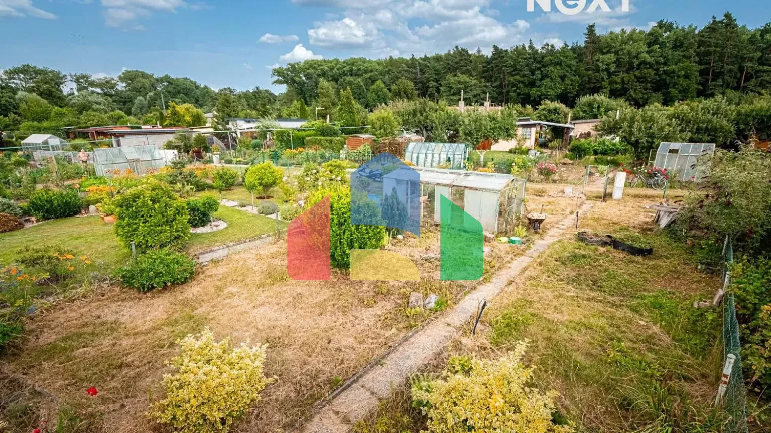 На продажу хижины 10 m², земельный участок 226 m²