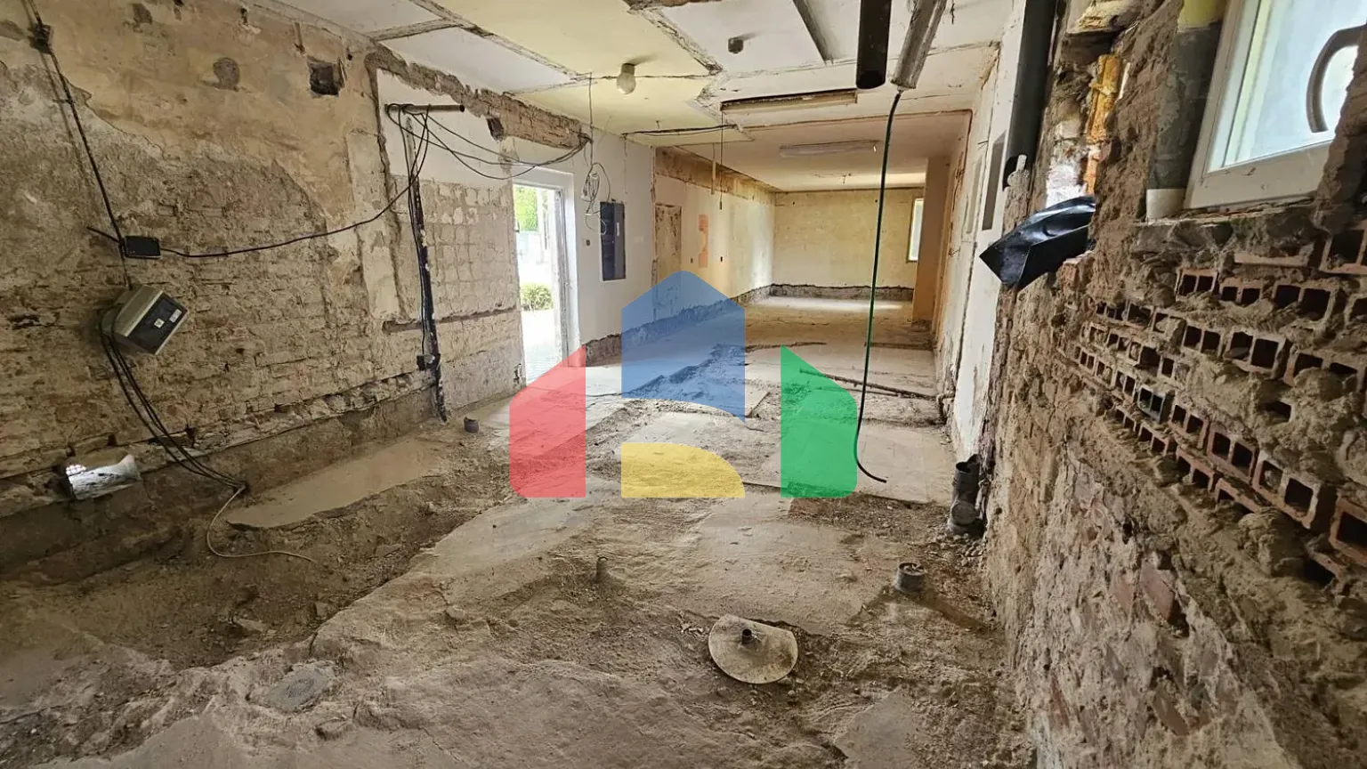 На продажу офисные помещения 73 m²