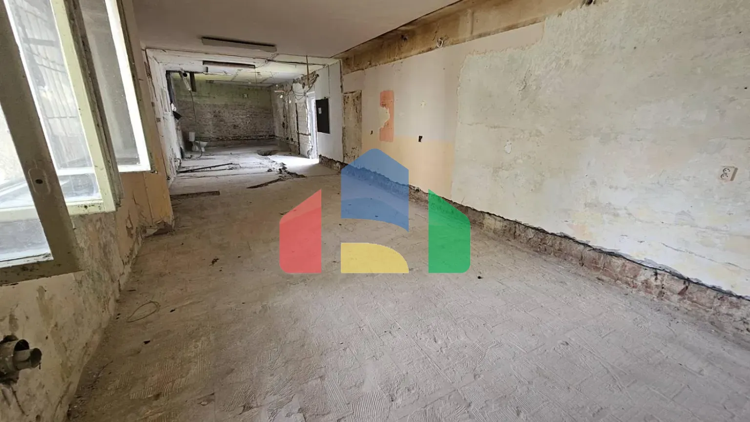 На продажу офисные помещения 73 m²