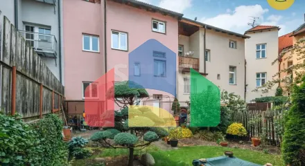 На продажу многогенный дом 300 m², земельный участок 214 m²