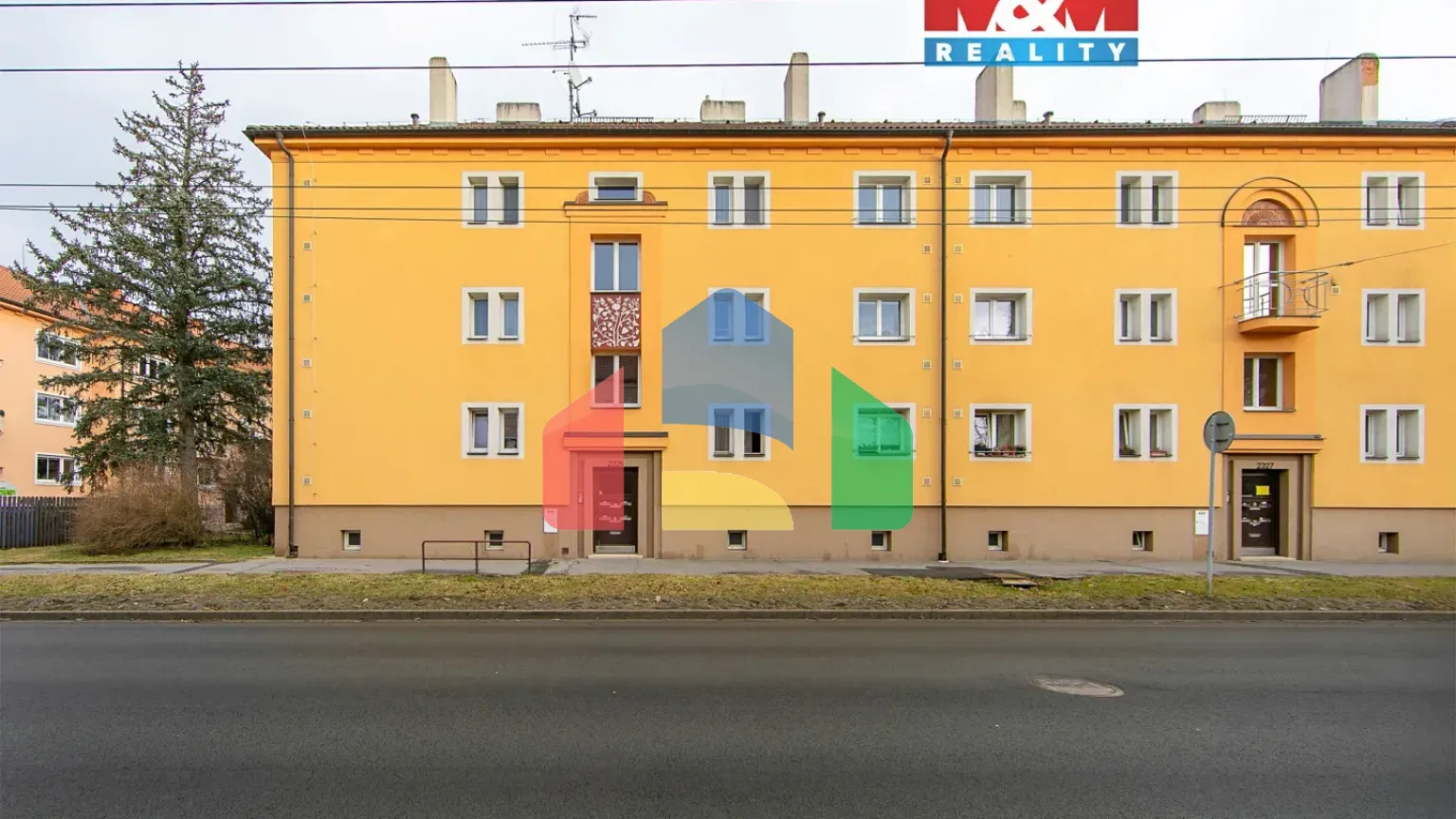 На продажу квартира 3-комн. студия 61 m²