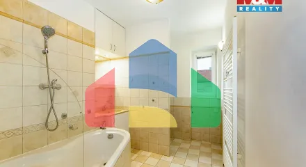 На продажу квартира 3-комн. студия 61 m²