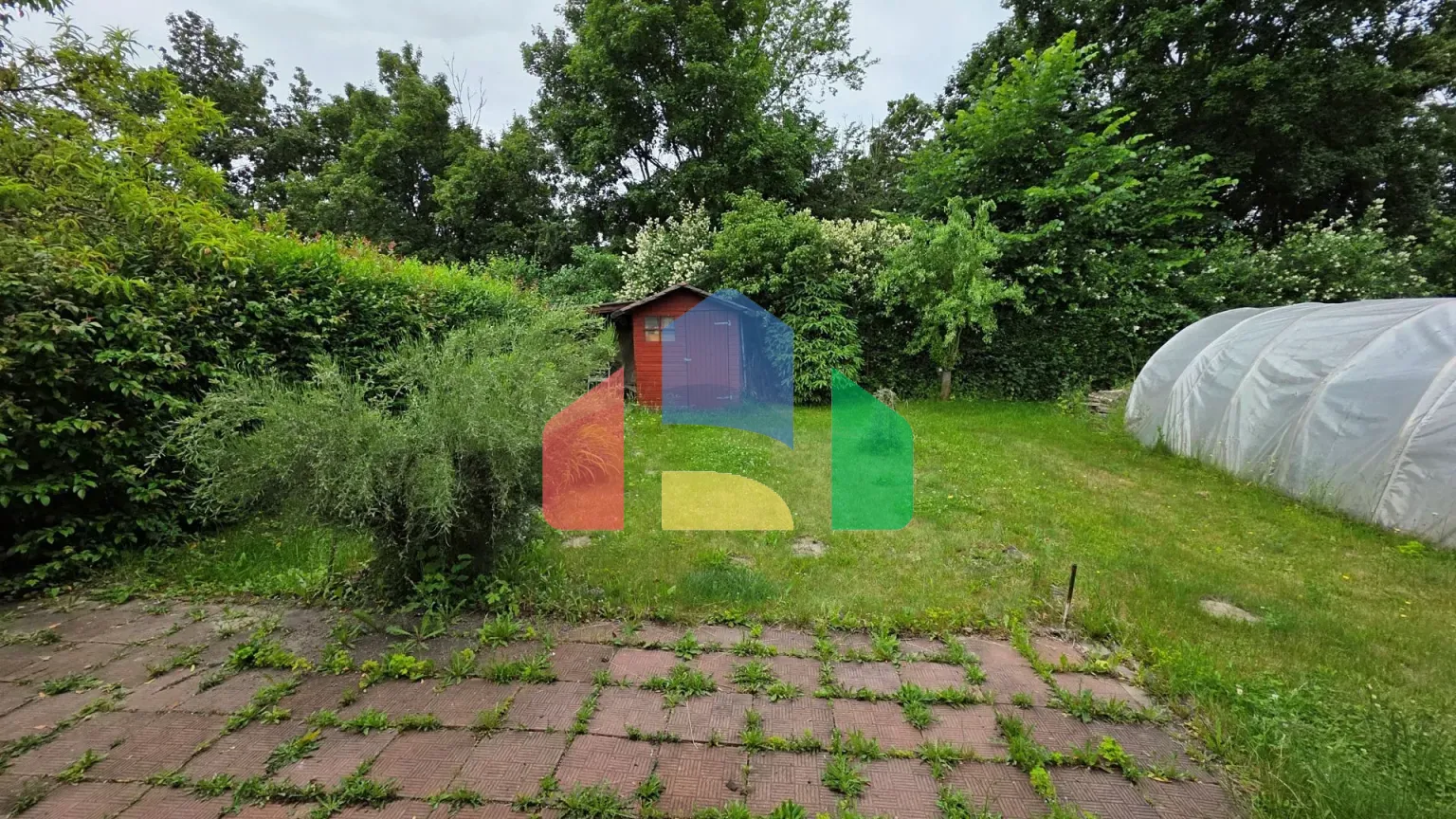 На продажу сады 400 m²