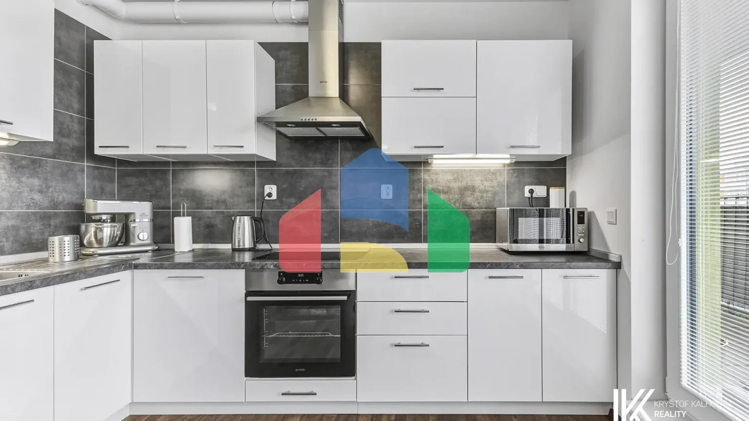 На продажу квартира 2-комн. студия 53 m²