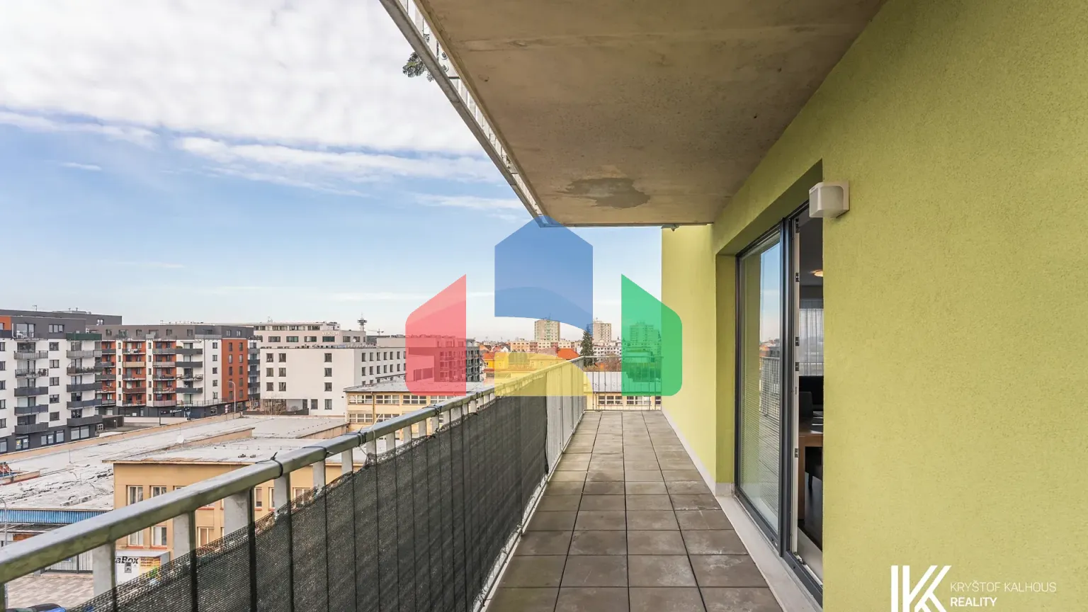 На продажу квартира 2-комн. студия 53 m²