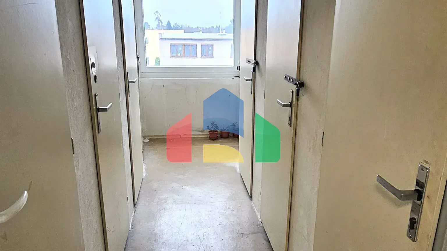 На продажу квартира 1-комн. студия 34 m²