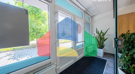 На продажу торговые помещения 200 m²