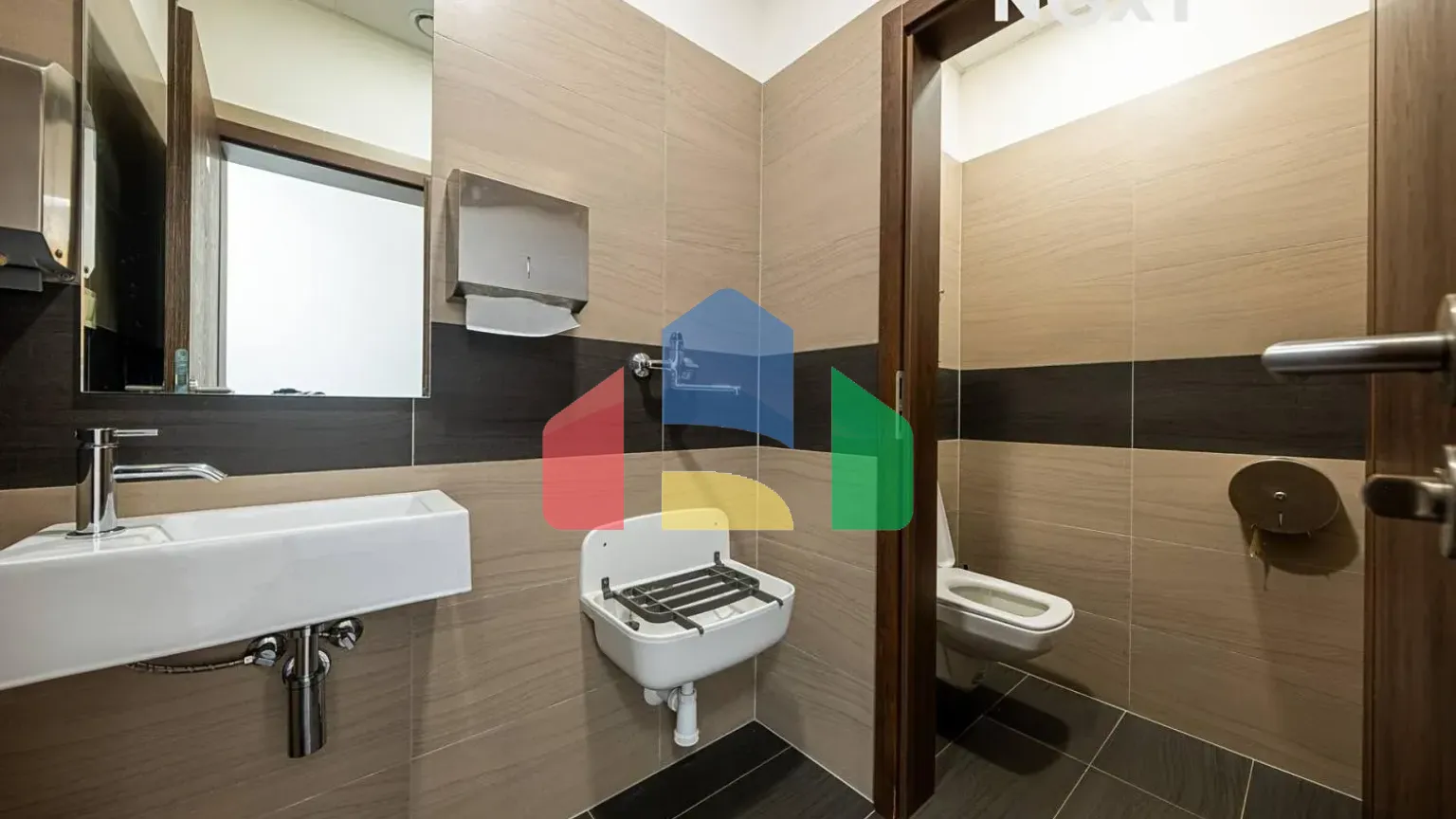 На продажу торговые помещения 200 m²