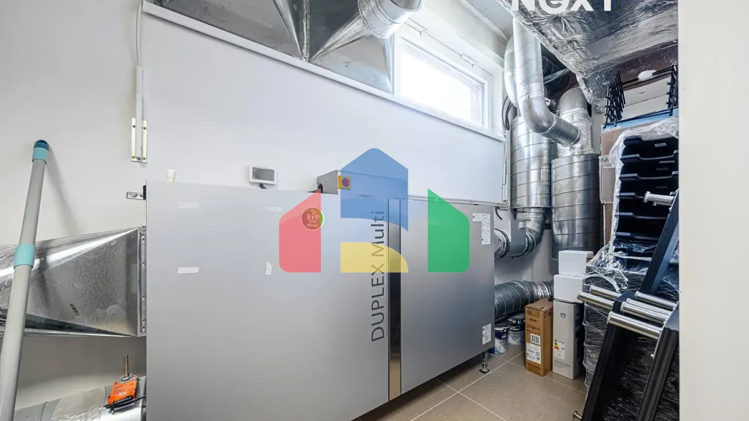 На продажу торговые помещения 200 m²