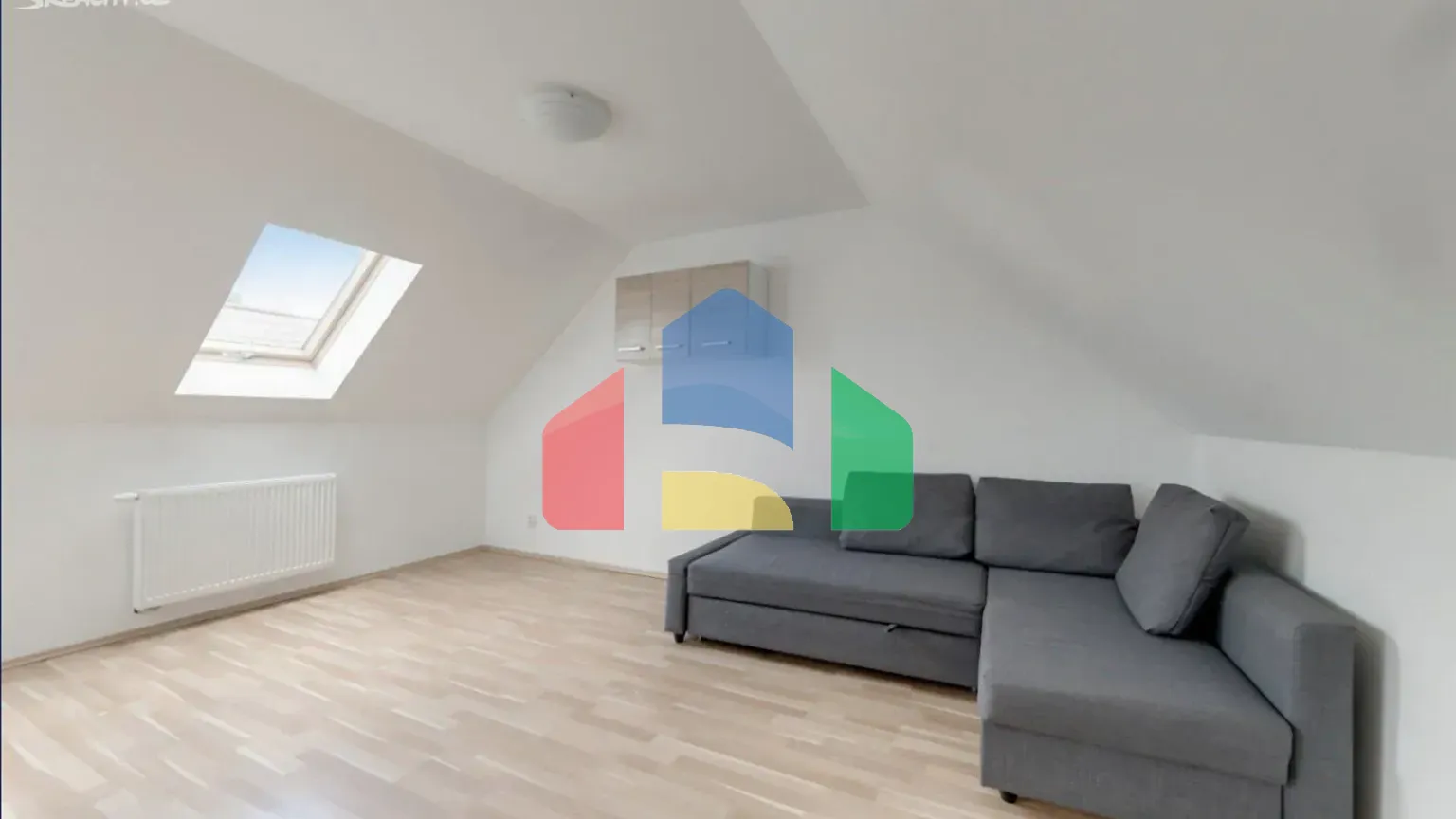 На продажу многоквартирные дома 898 m²