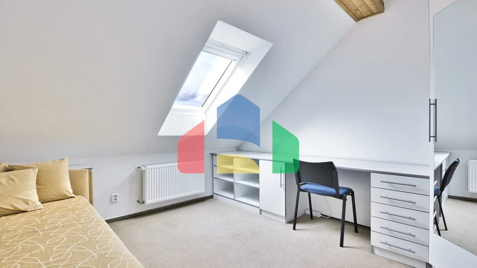 На продажу торговые помещения 402 m²