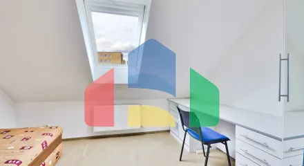 На продажу торговые помещения 402 m²