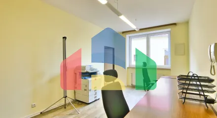 На продажу торговые помещения 402 m²