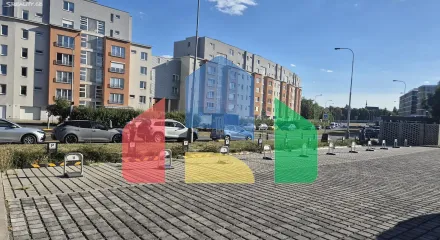 На продажу парковки 13 m²