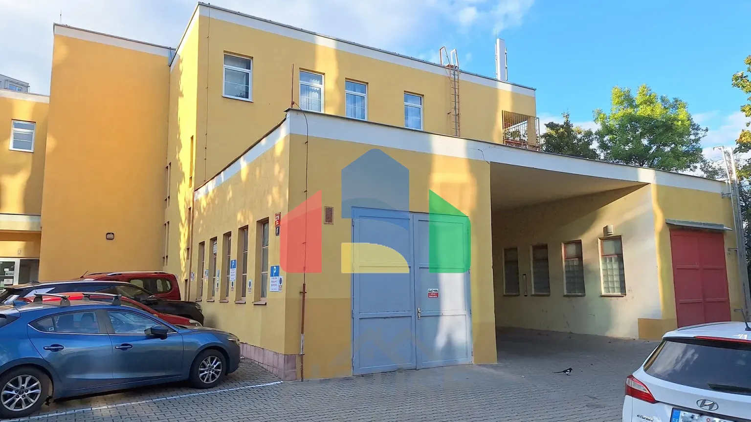 На продажу гаражи 14 m²