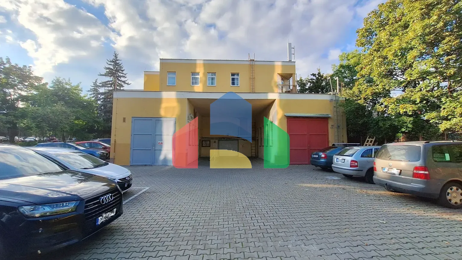 На продажу гаражи 14 m²